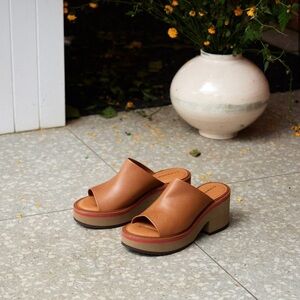 ROBERT CLERGERIE | NWOT LOGAN BROWN LEATHER CESSY BLOCK PLATFORM MULES 39/8.5